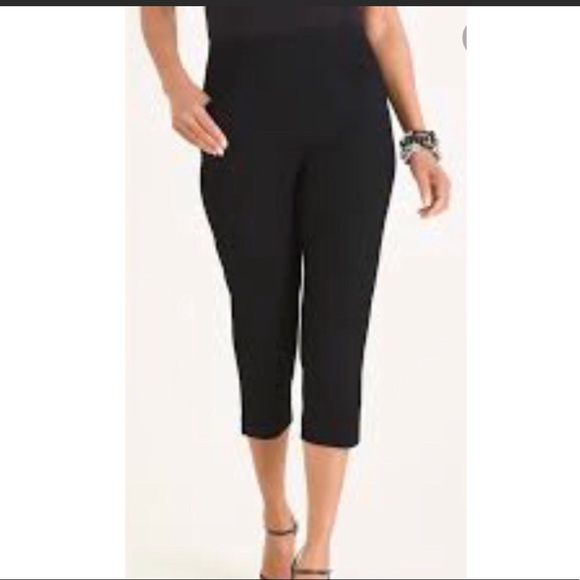 Chicos Sz 2.5 Travelers Black Women's Cropped Pants - Picture 1 of 10
